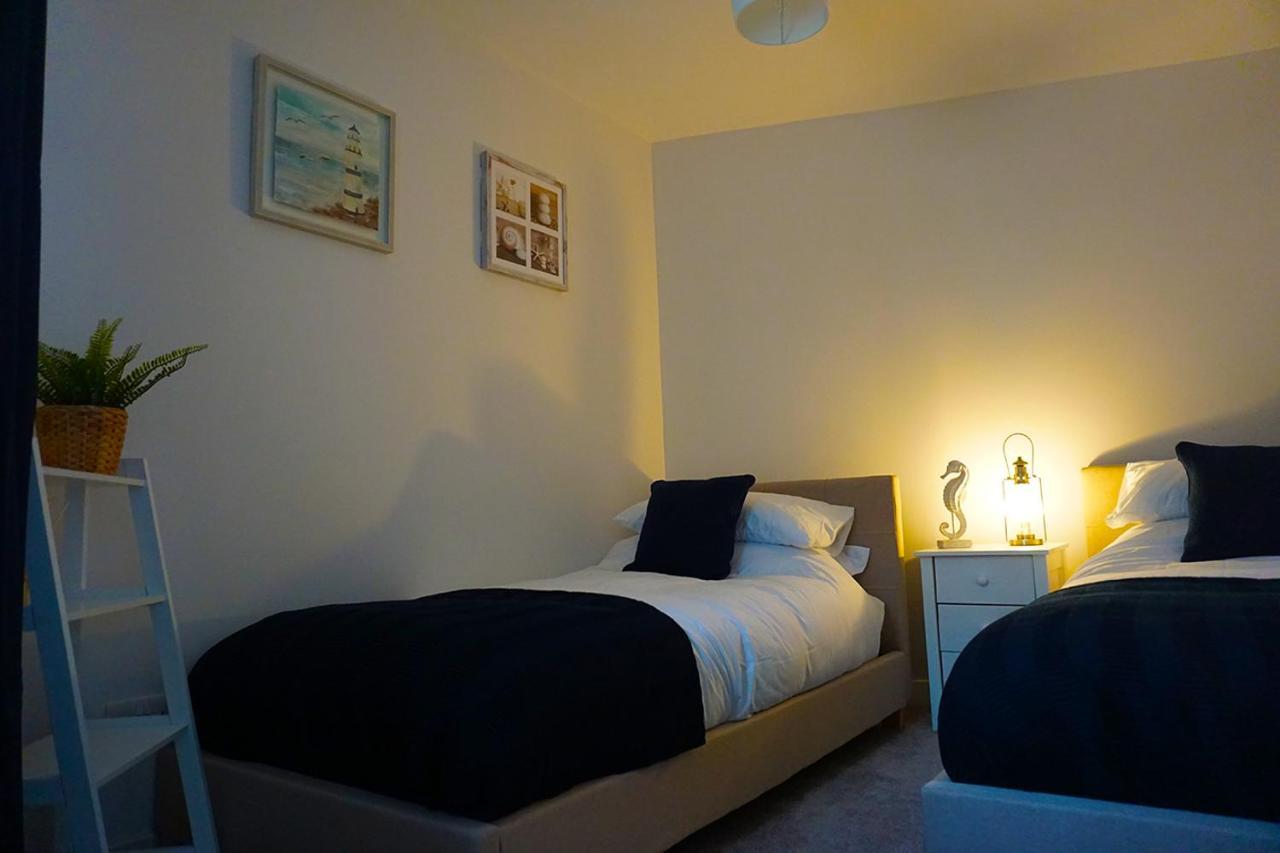 Staycation At Pine Cottage, A Newly Refurbished Holiday Cottage Goodwick المظهر الخارجي الصورة