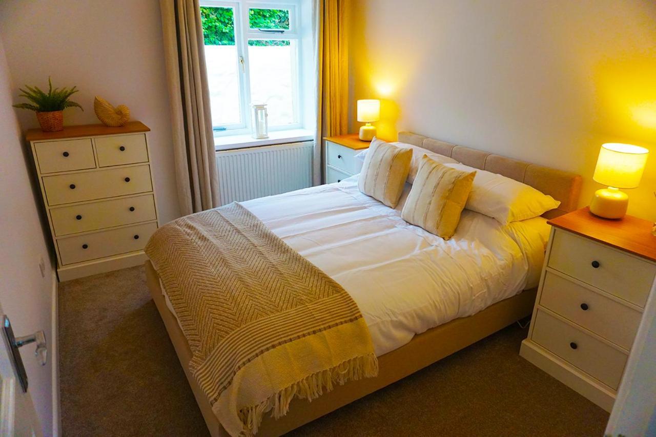 Staycation At Pine Cottage, A Newly Refurbished Holiday Cottage Goodwick المظهر الخارجي الصورة